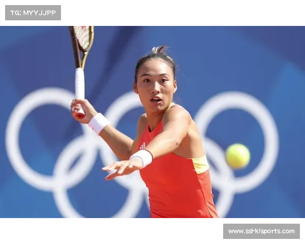 郑钦文中网首秀直落两盘晋级，一发成功率93%